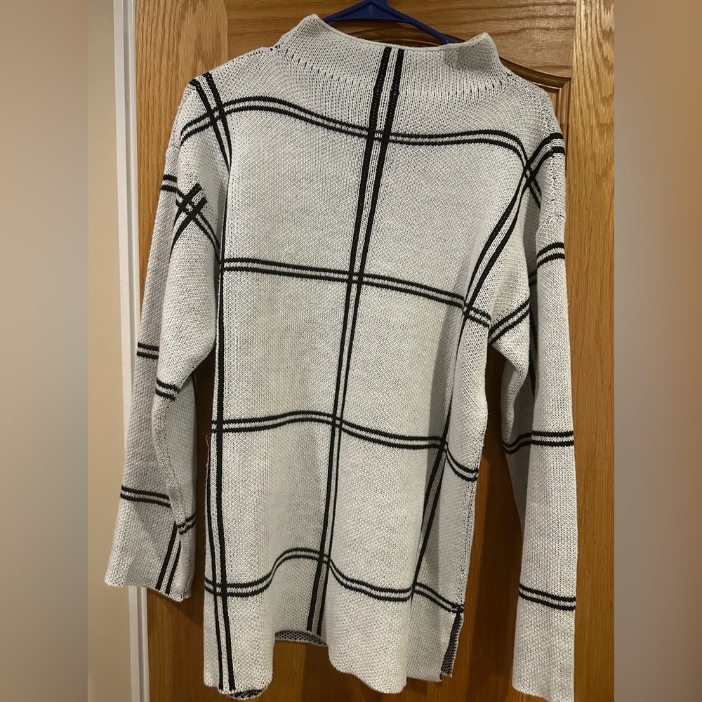 Sweater by Shein. Size S